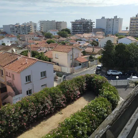 Apartment T2 Pres De La *
