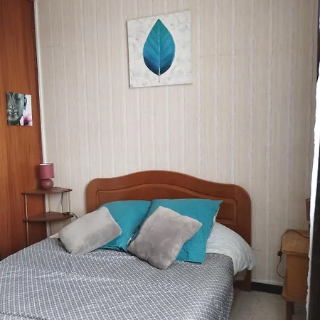 アパート T2 Pres De La カネ